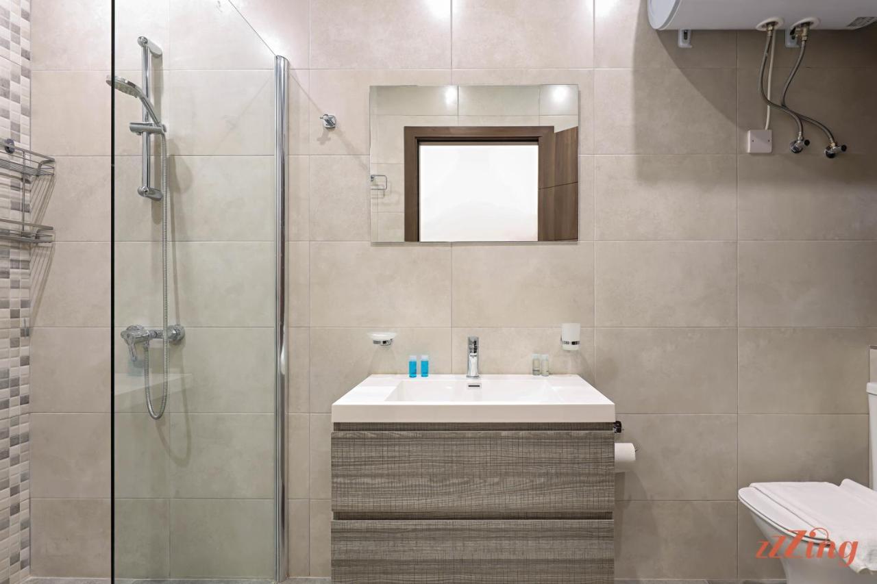 Luxurious Duplex Seafront Apt W Amazing Sea Views Birżebbuġa Екстериор снимка