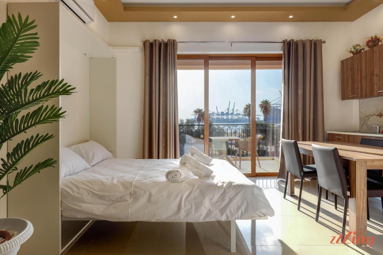 Luxurious Duplex Seafront Apt W Amazing Sea Views Birżebbuġa Екстериор снимка